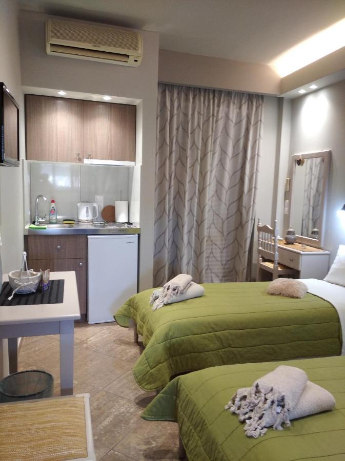 Maltezos Rooms Methana Bagian luar foto
