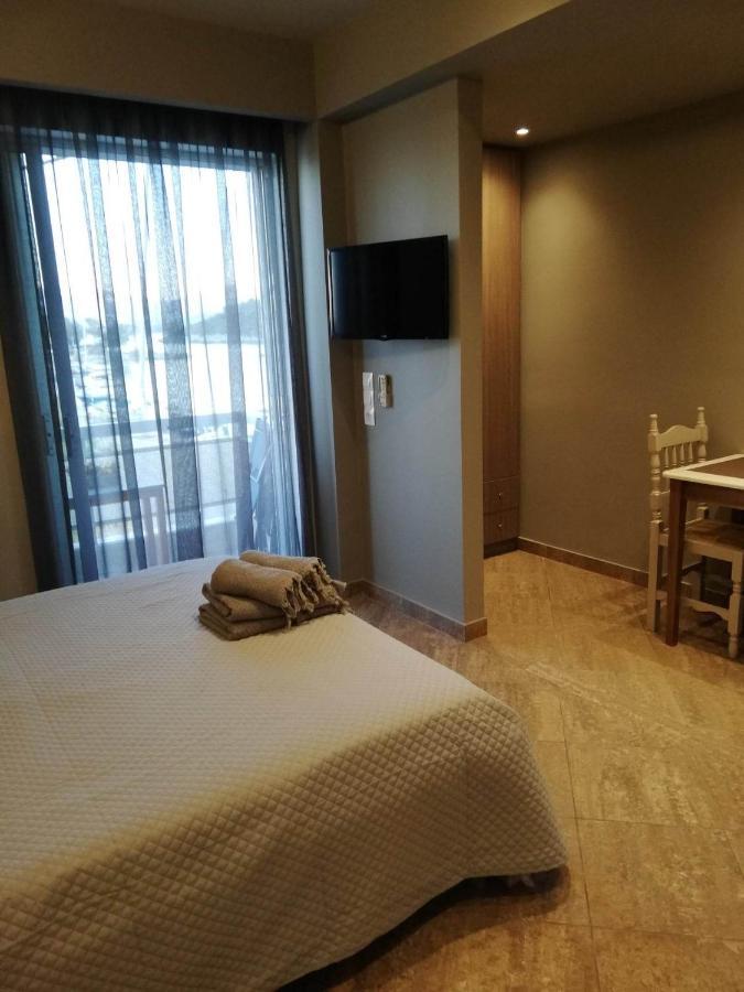 Maltezos Rooms Methana Bagian luar foto