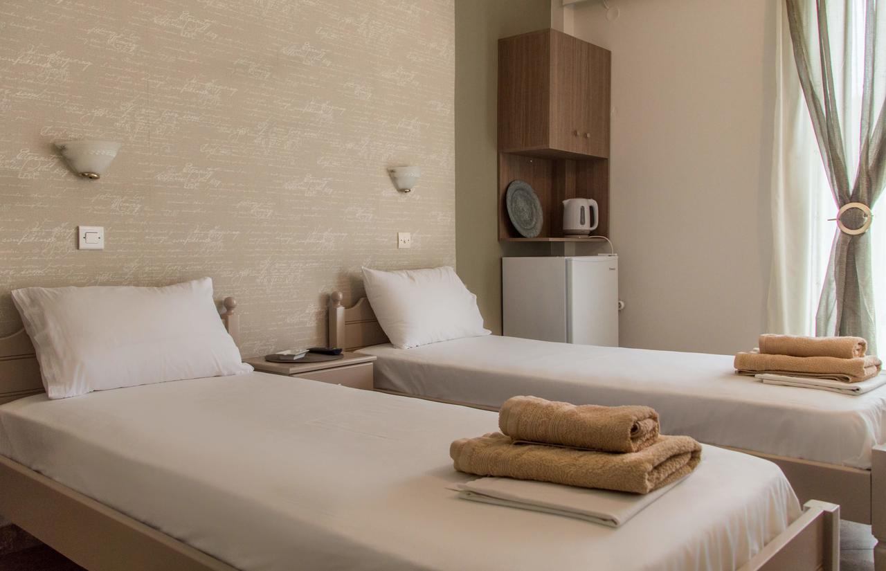 Maltezos Rooms Methana Bagian luar foto