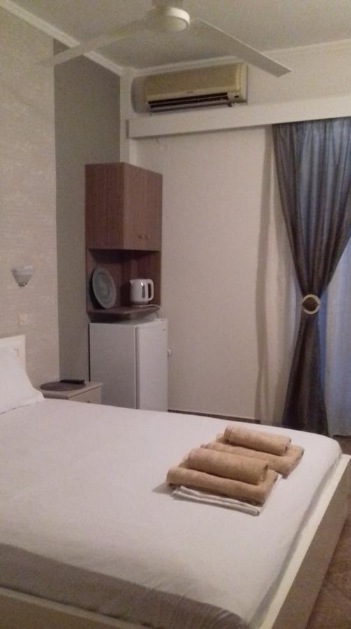 Maltezos Rooms Methana Bagian luar foto