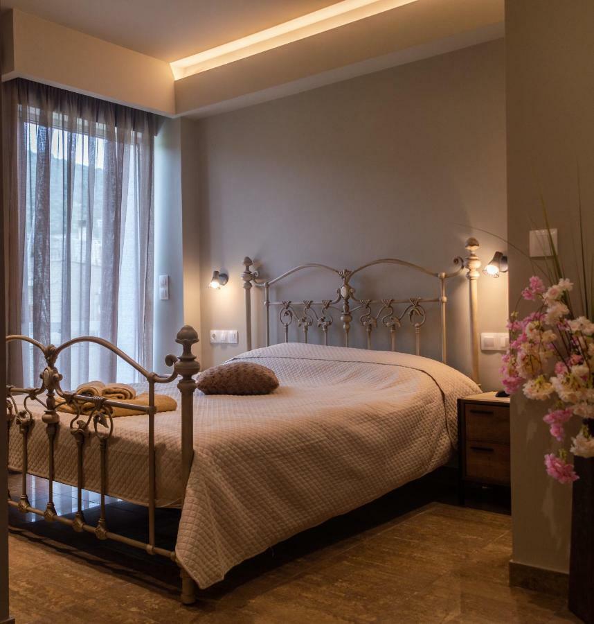 Maltezos Rooms Methana Bagian luar foto